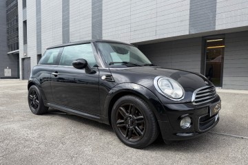Mini One 2012r 130 tys km Black Edition